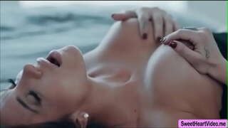 Jaclyn Taylor non expectant sexus cum Liv Fera et orgasm