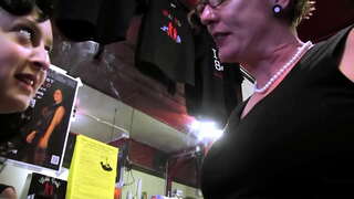 Bar fuckers - lesbia mature milf HDpornvideo