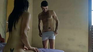 Novinha Lalla Potira dando gostoso para Betosmoke e, Magna Bambu