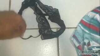 Duobus stupri in officio