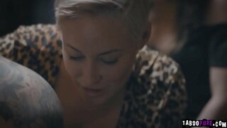 Gina quid aliud Reagan ei facere