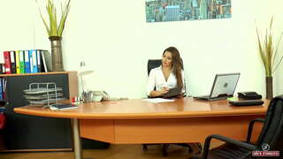 Principalis Dani Daniels pilosus pussy implevit cum sperma (Part 1)