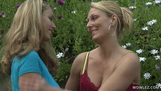 Ingens tits in lesbia rampage